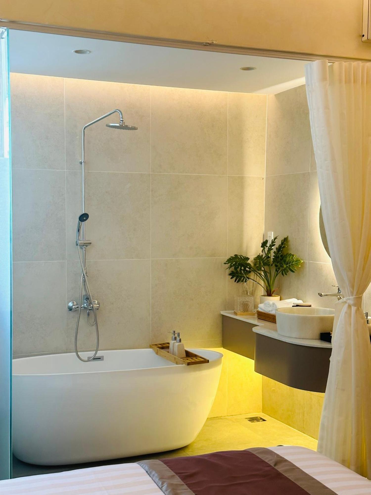 Phuong Nam Hotel An Giang Long Xuyên Buitenkant foto